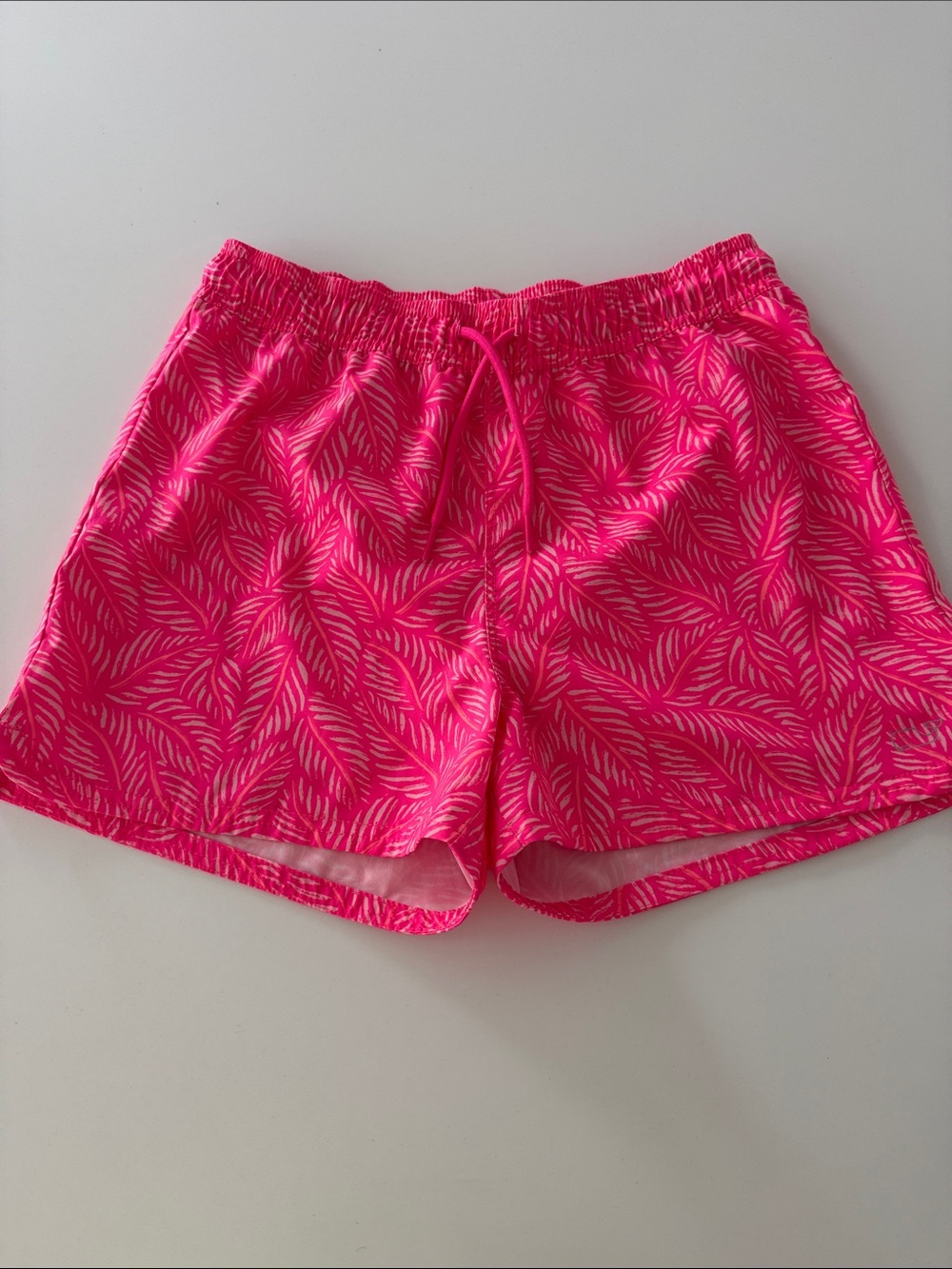 Vineyard vines girls performance shorts size large 14